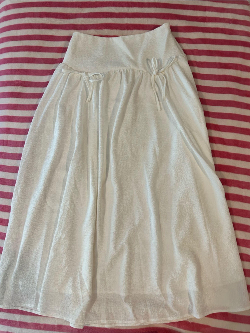White Bowknot Maxi Skirt